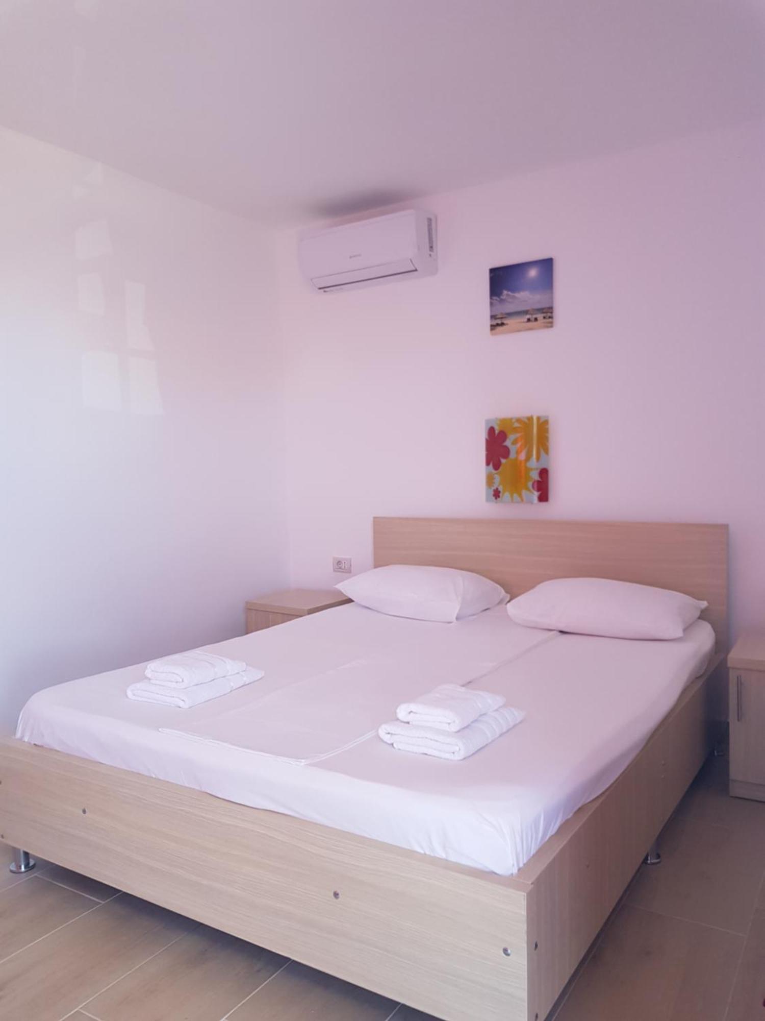 Evana House Costinesti Luaran gambar